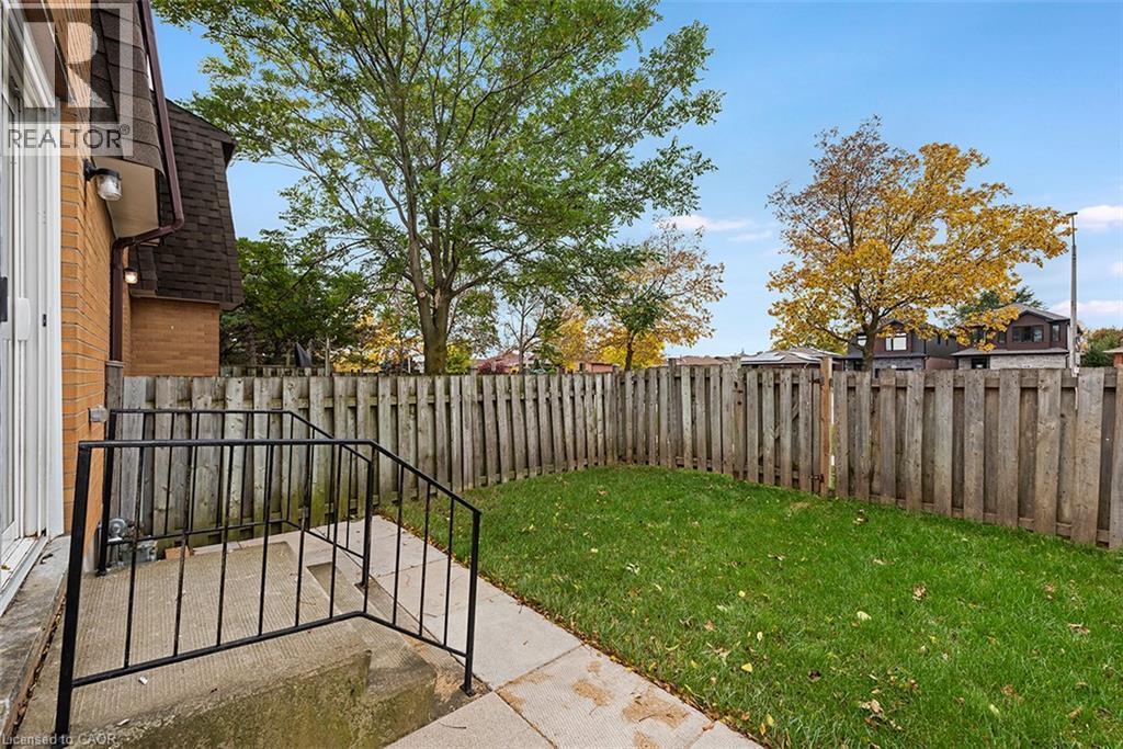 20 Anna Capri Drive Unit# 3, Hamilton, Ontario  L8W 1M6 - Photo 4 - 40871795