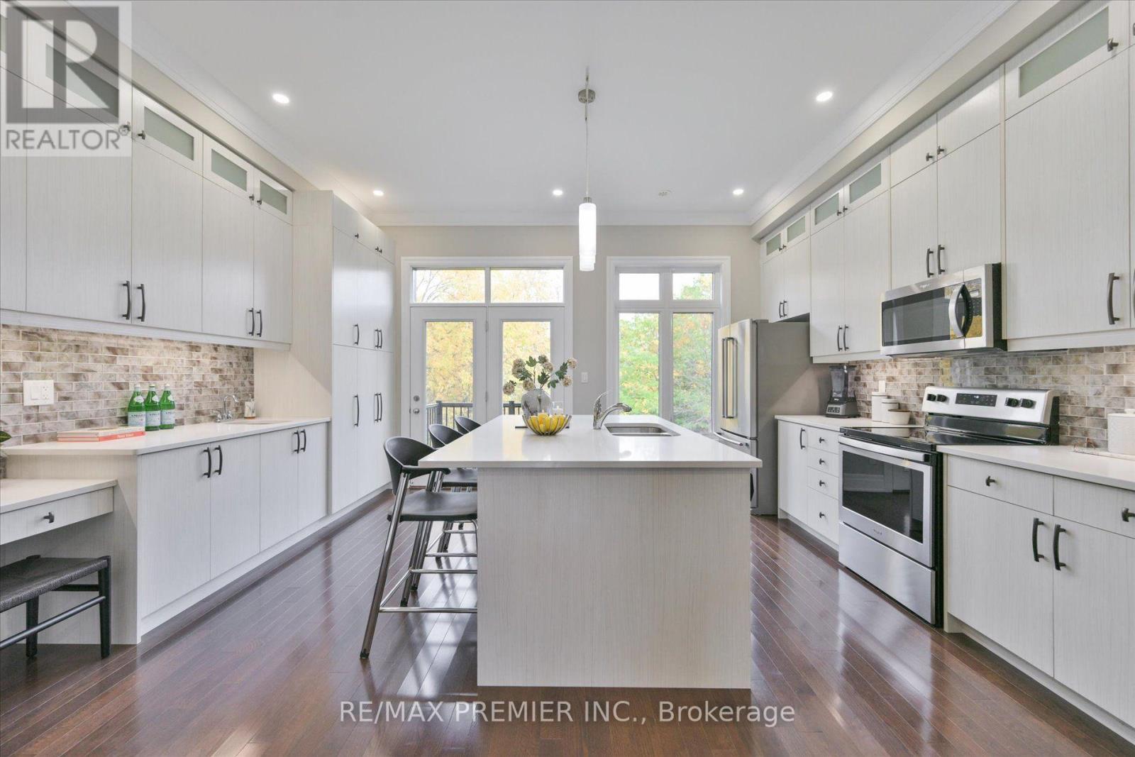 86 GOLDEN TRAIL, Vaughan, Ontario