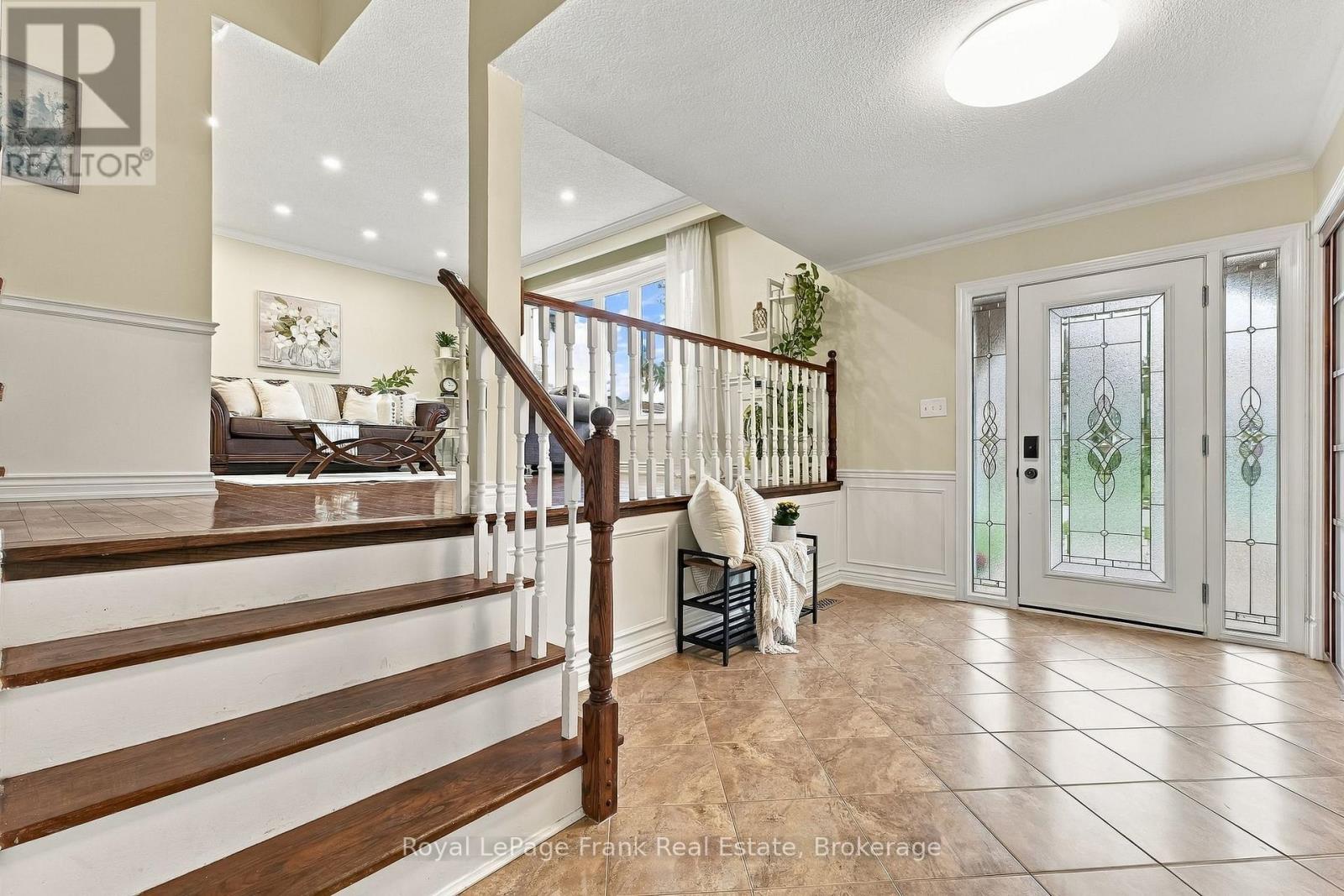 15 Hillier Street, Clarington (Bowmanville), Ontario  L1C 3S5 - Photo 6 - E14084432
