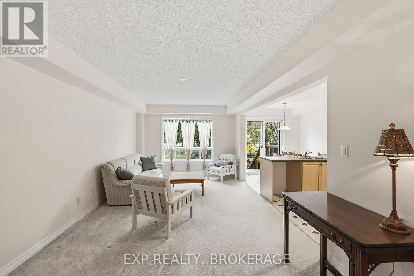 702 Maclean Court, Kingston (Kingston East (Incl Barret Crt)), Ontario  K7K 7L8 - Photo 8 - X14084372