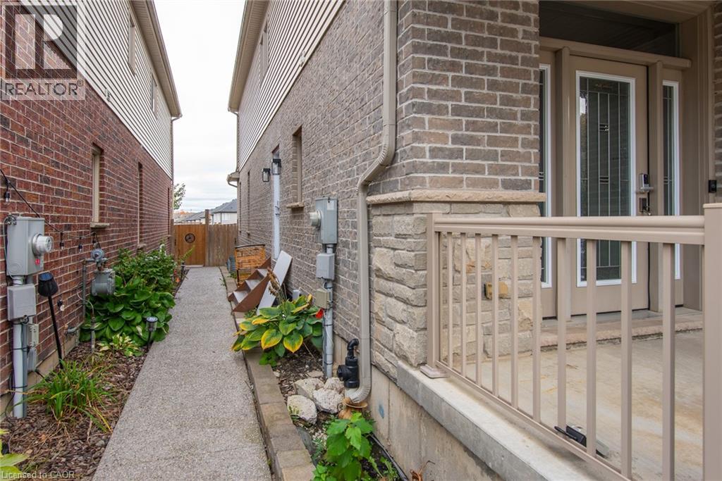 299 Moorlands Crescent, Kitchener, Ontario  N2P 0C4 - Photo 9 - 40852861