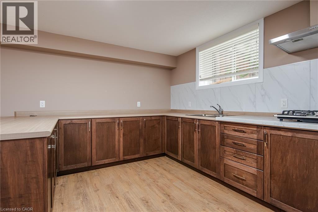 299 Moorlands Crescent, Kitchener, Ontario  N2P 0C4 - Photo 46 - 40852861