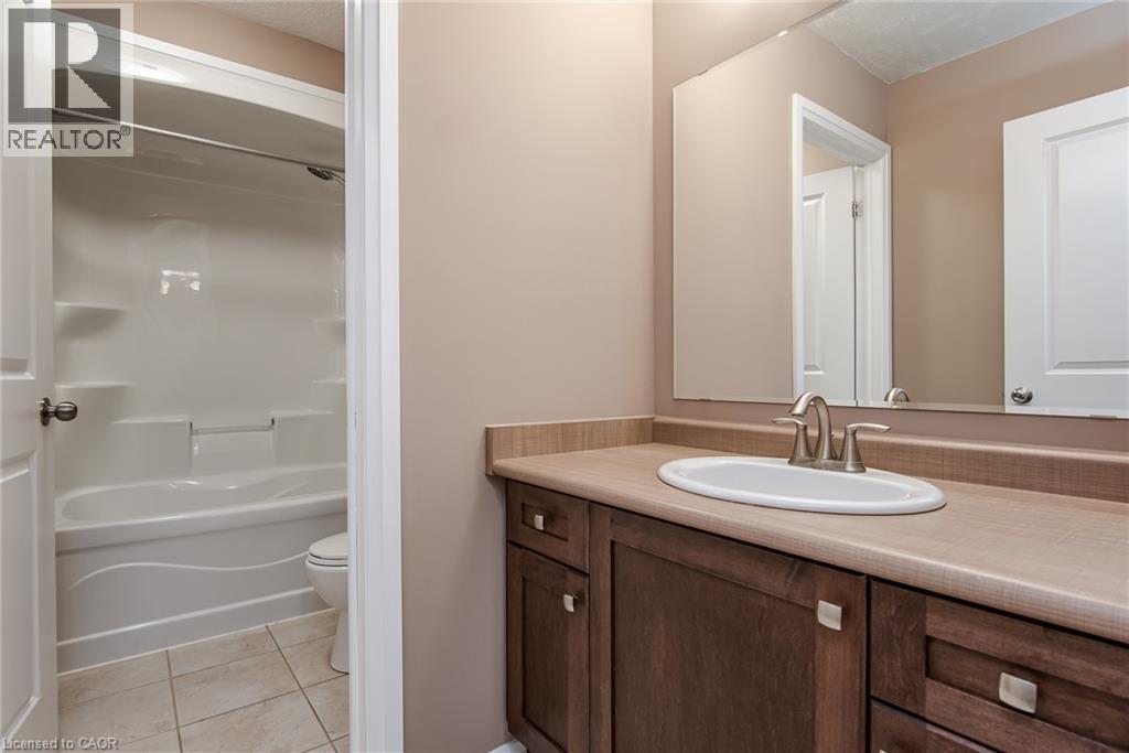 299 Moorlands Crescent, Kitchener, Ontario  N2P 0C4 - Photo 38 - 40852861
