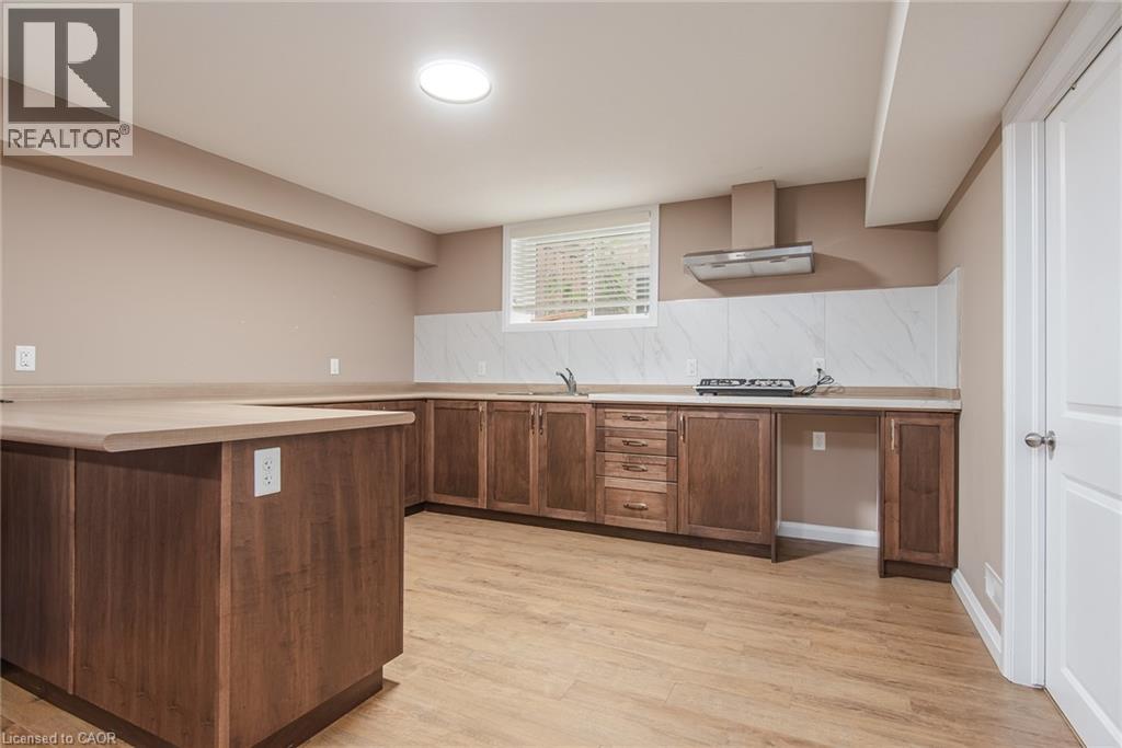 299 Moorlands Crescent, Kitchener, Ontario  N2P 0C4 - Photo 45 - 40852861