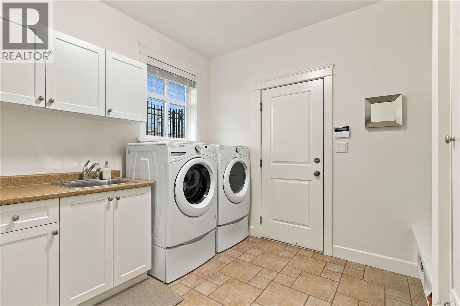 4529 Seawood Terr