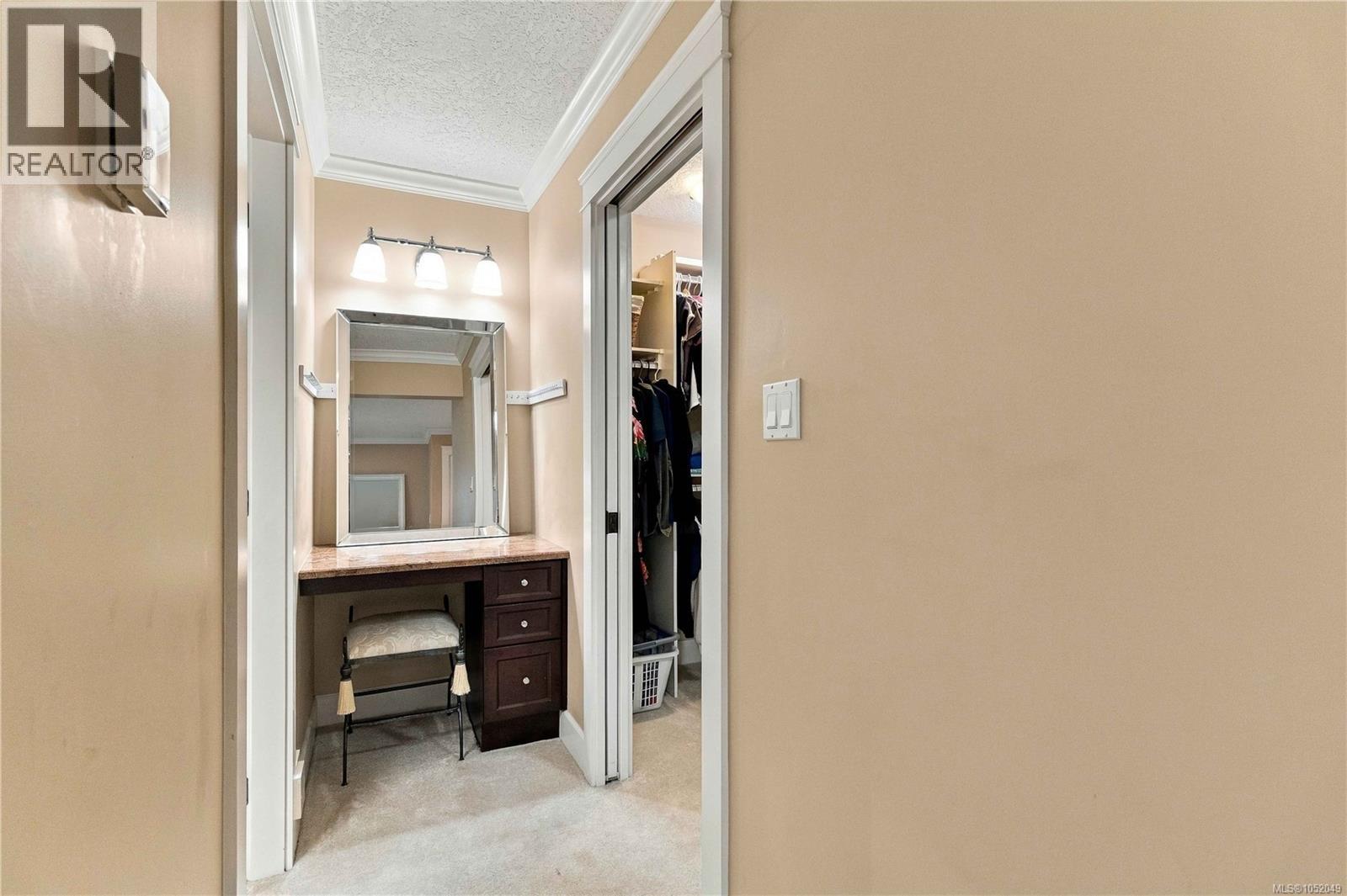 4529 Seawood Terr