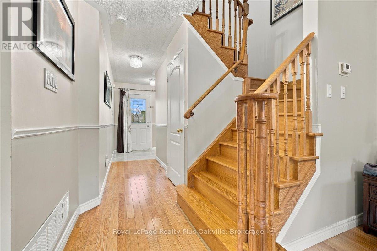 5537 Linwell Place, Mississauga (Churchill Meadows), Ontario  L5M 6L7 - Photo 5 - W14084446