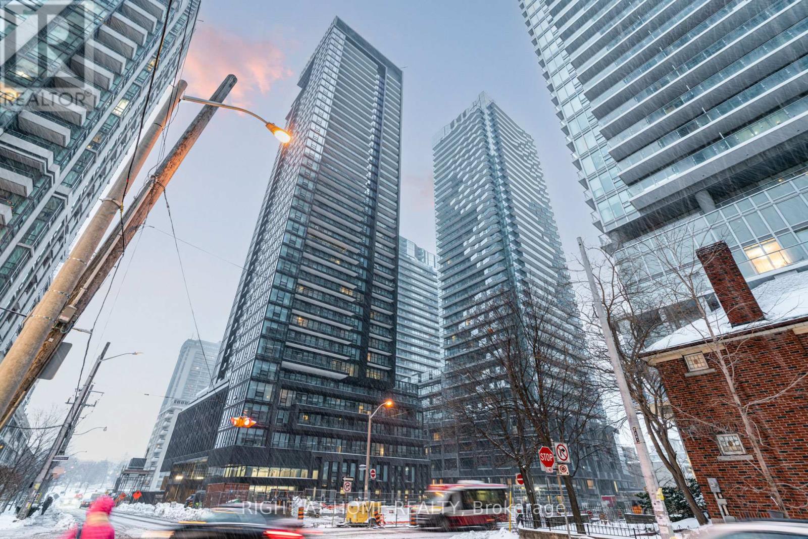 2403S - 110 BROADWAY AVENUE, toronto (mount pleasant west), Ontario