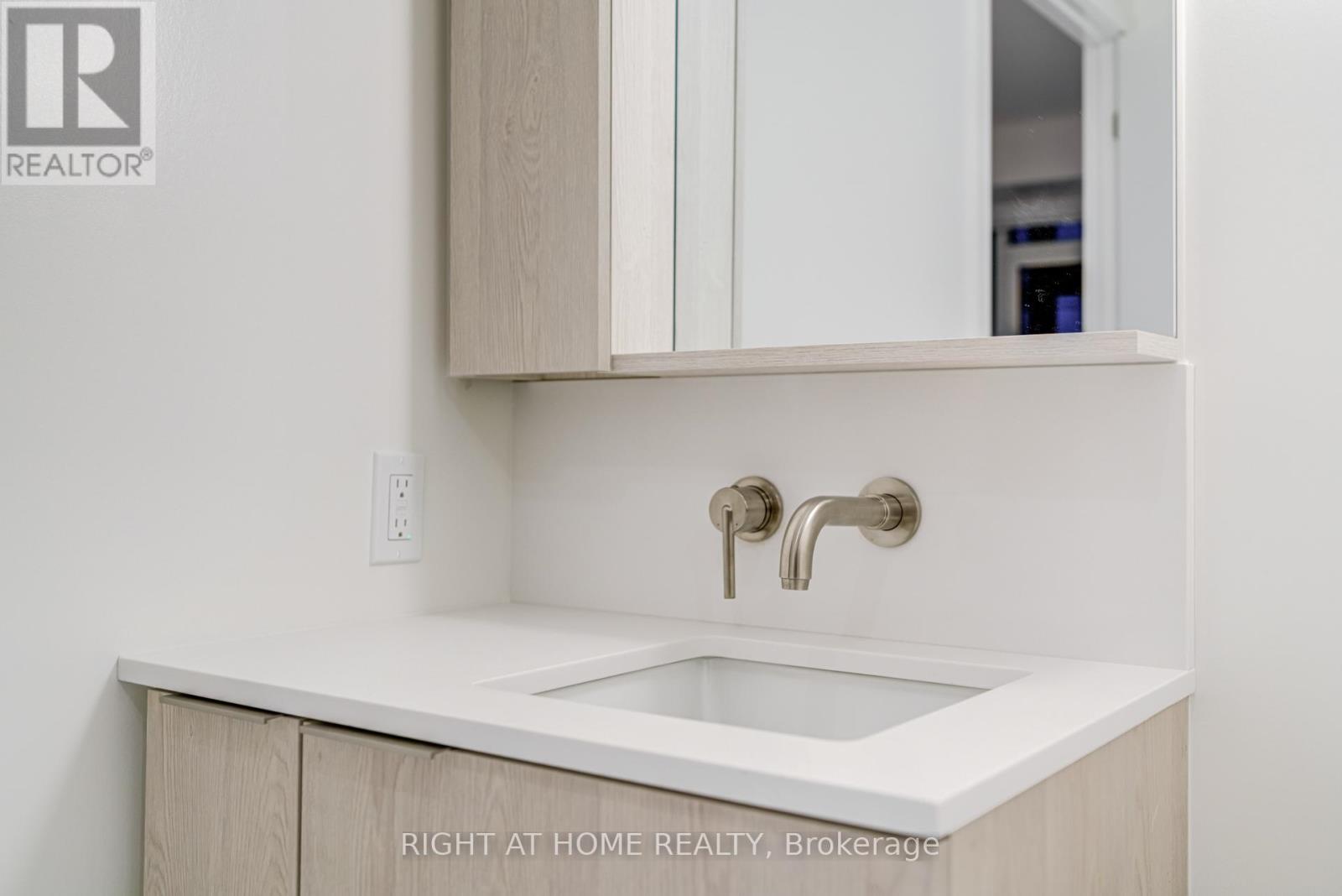 2403s - 110 Broadway Avenue, Toronto (Mount Pleasant West), Ontario  M4P 1V7 - Photo 21 - C14084458