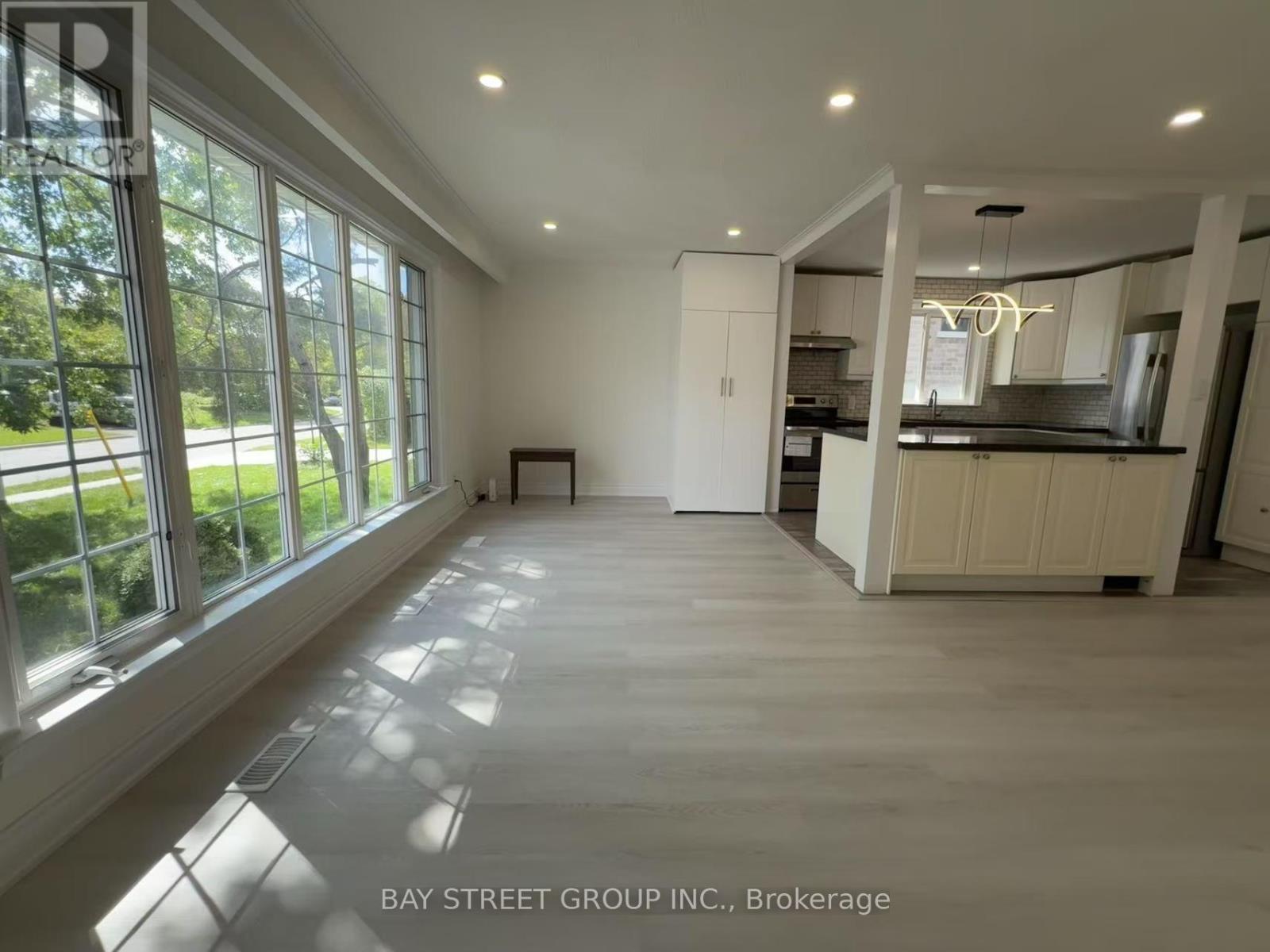 517 Lynett Crescent, Richmond Hill (Crosby), Ontario  L4C 2V8 - Photo 10 - N14084366