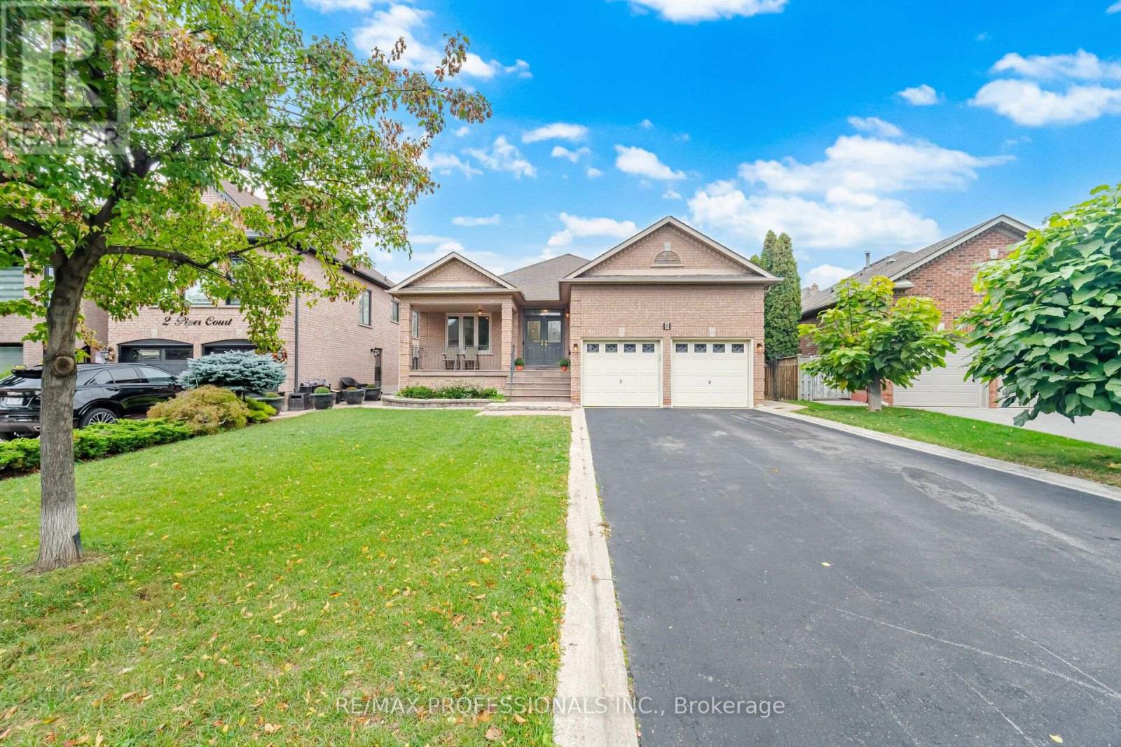 8 PIPER COURT, Vaughan, Ontario