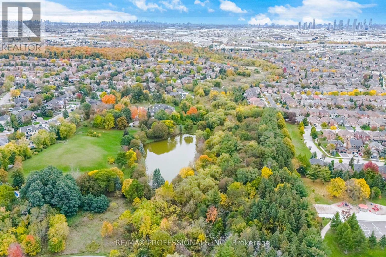8 Piper Court, Vaughan, Ontario  L6A 1X2 - Photo 48 - N14084370