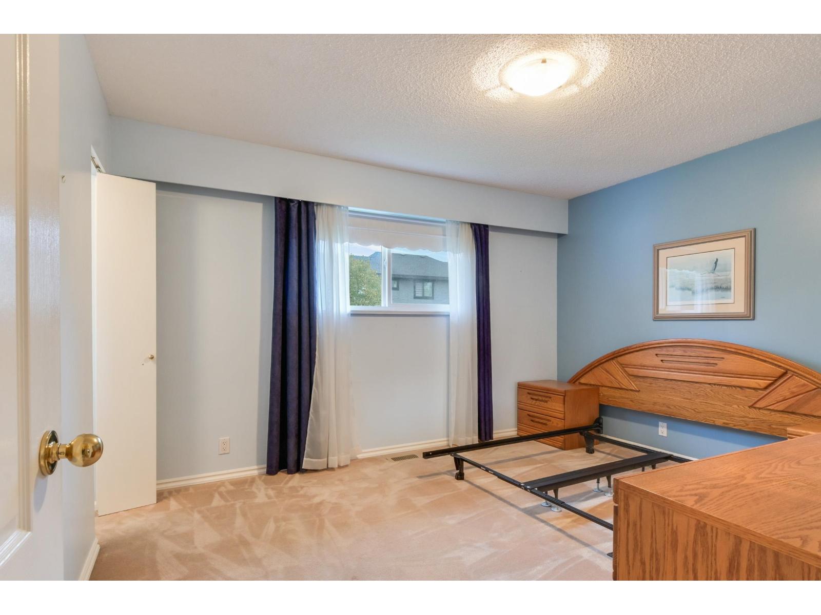 11235 78a Avenue, Delta, British Columbia  V4C 1P4 - Photo 11 - R3175930