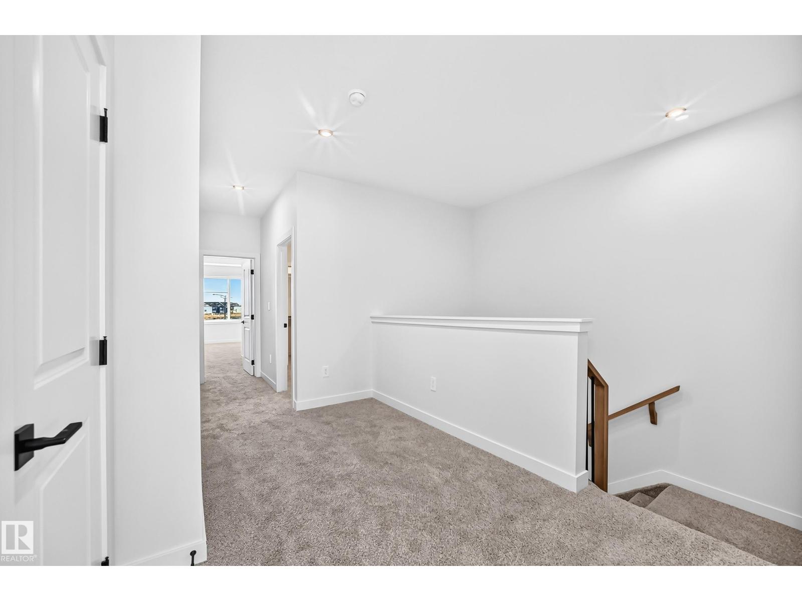 8603 224 ST NW