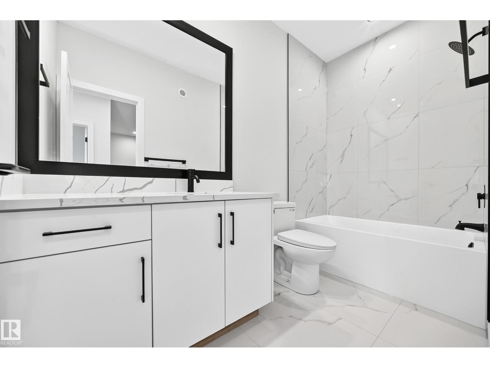 8603 224 ST NW
