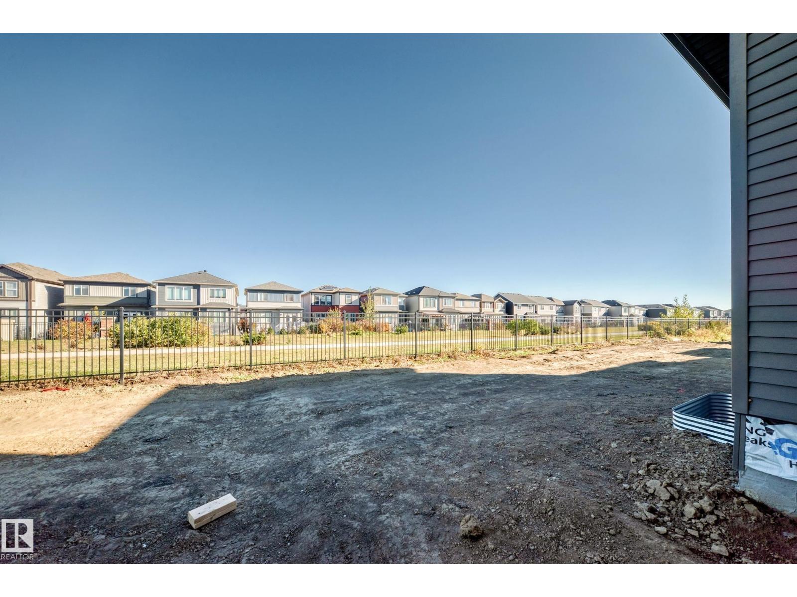 8603 224 ST NW