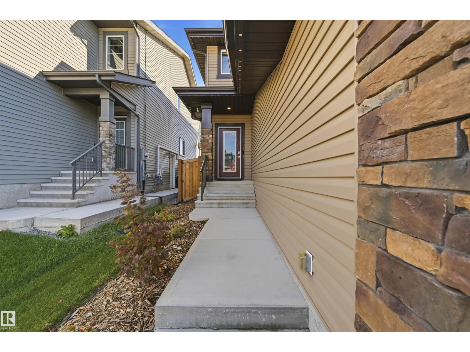 168 LARCH CR