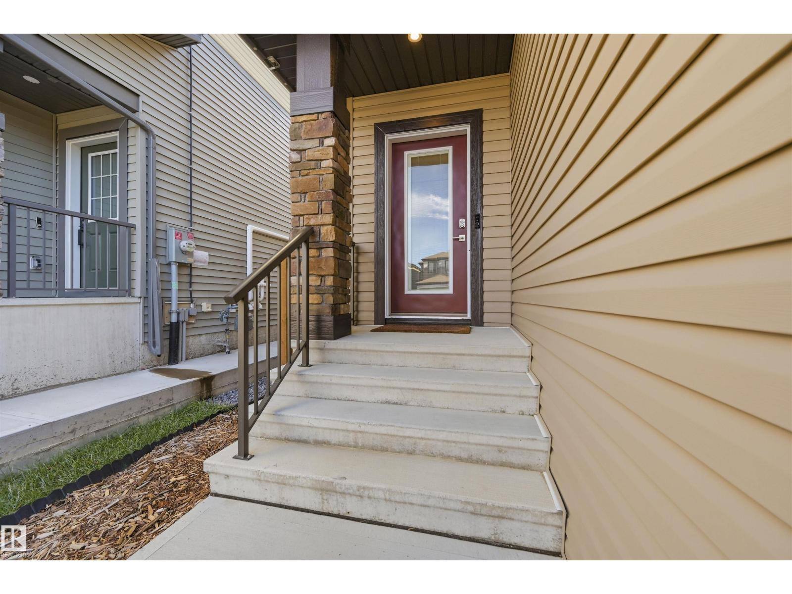 168 LARCH CR