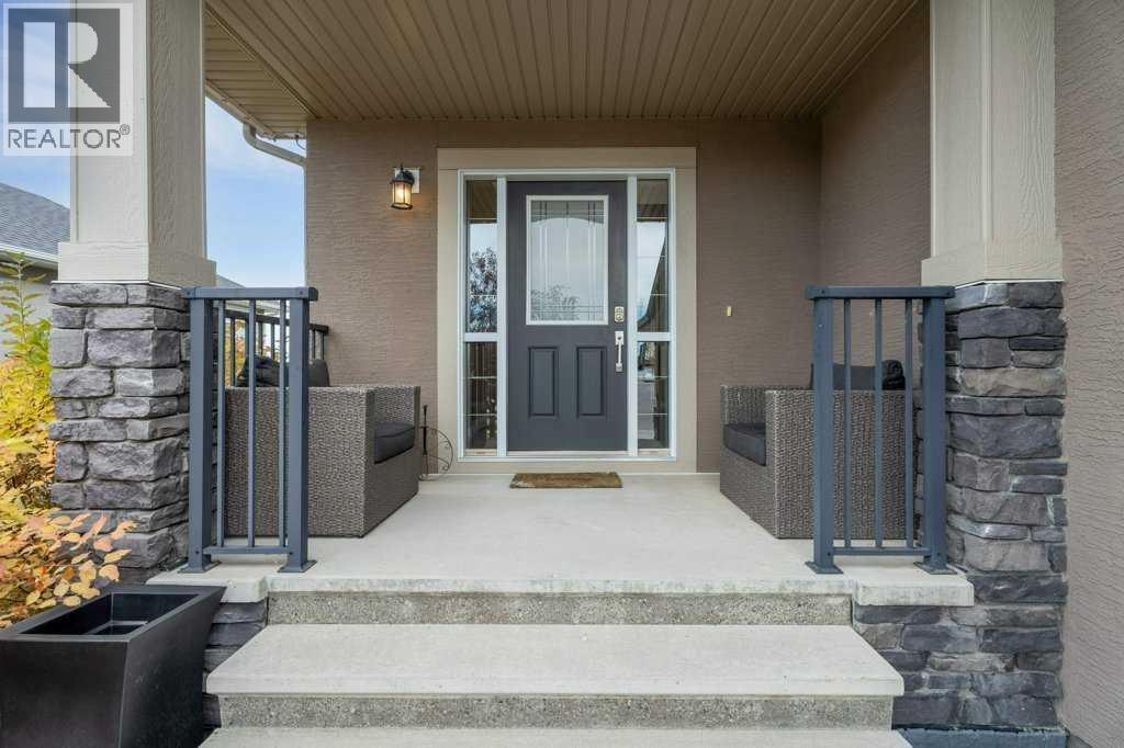 303 Lakeside Greens Drive, Chestermere, Alberta  T1X 1C6 - Photo 4 - A2351663
