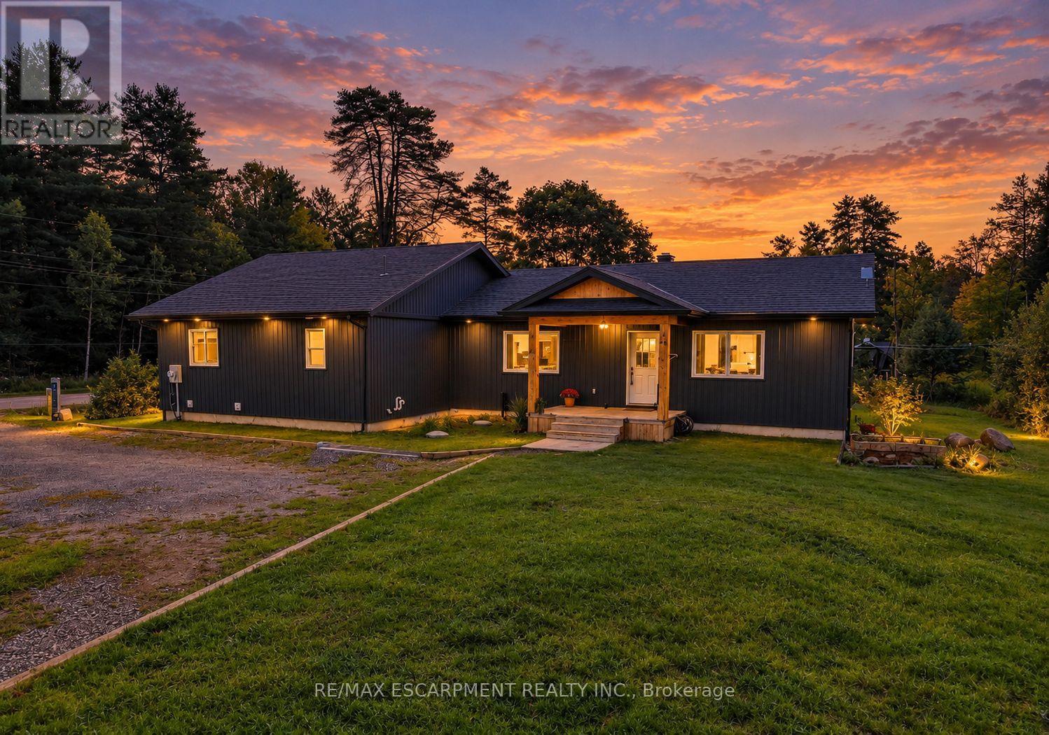 400 RAYMOND ROAD, Muskoka Lakes, Ontario