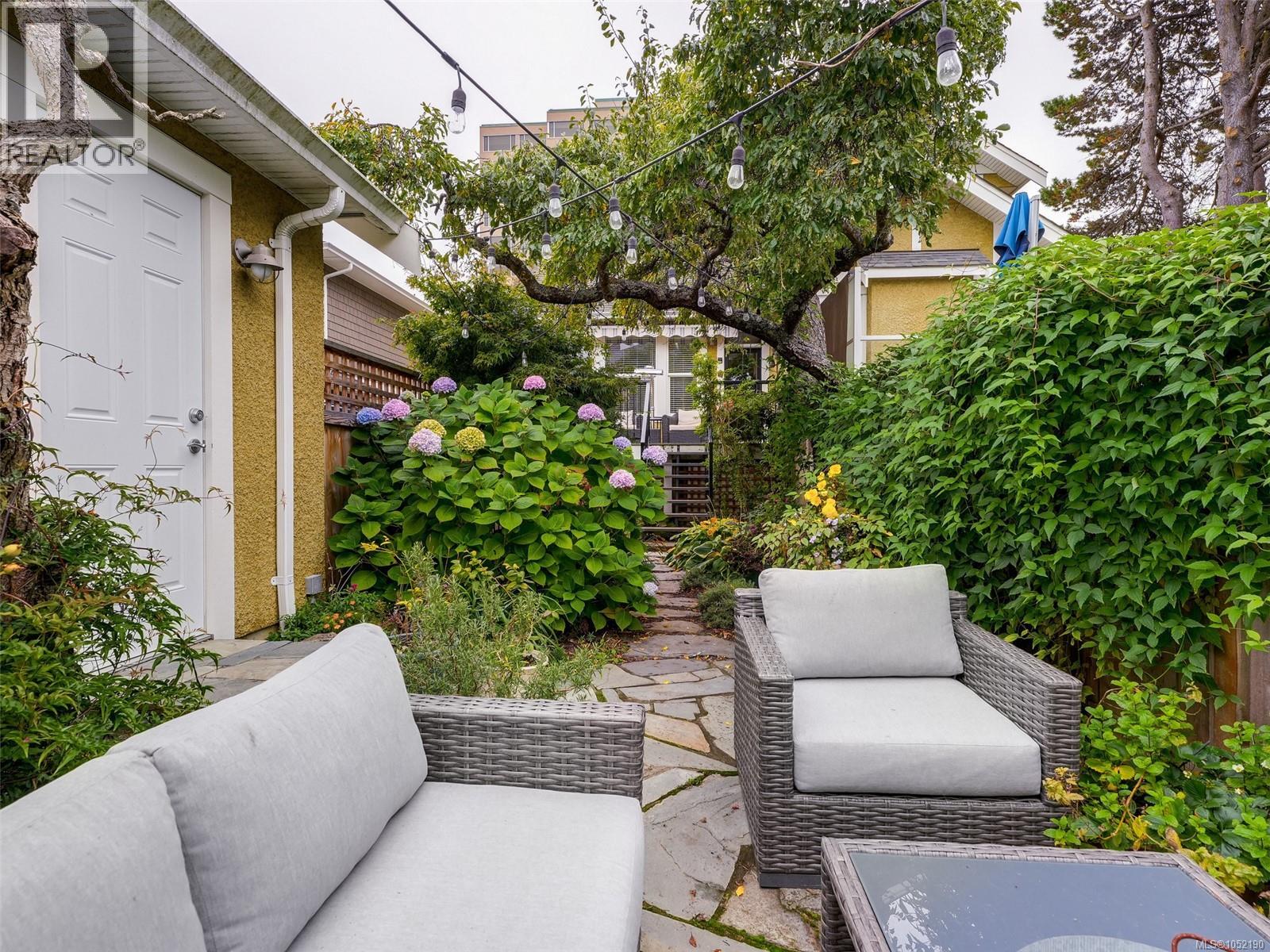 134 Clarence St