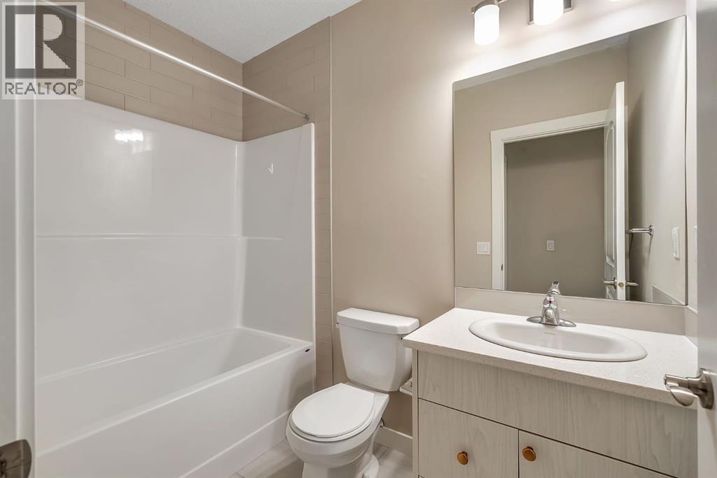 164 Rowmont Boulevard NW, Calgary, Alberta  T3L 0H3 - Photo 39 - A2351859