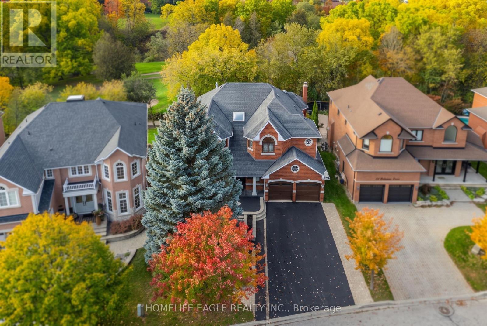 82 ROBERSON DRIVE, Ajax, Ontario