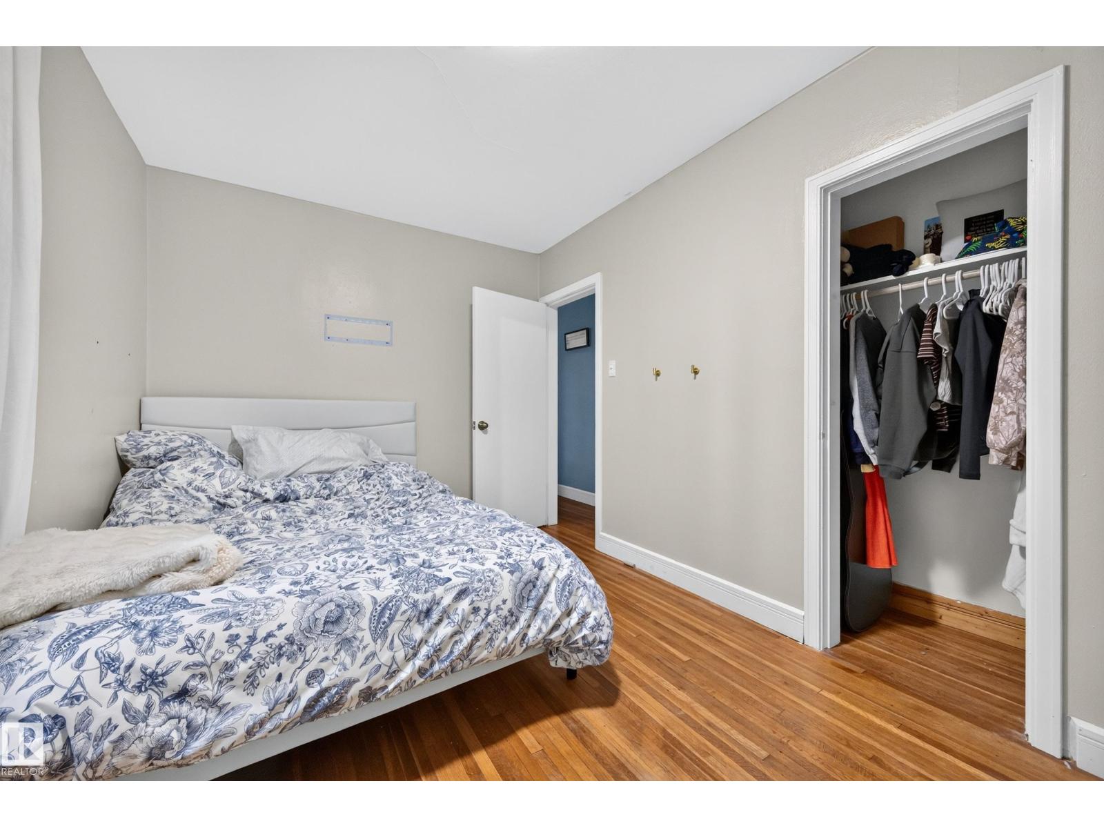 8812 79 ST NW