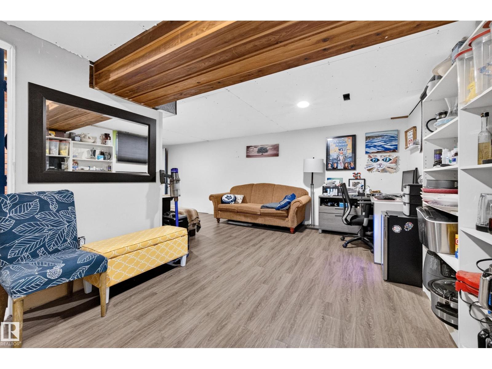 8812 79 ST NW