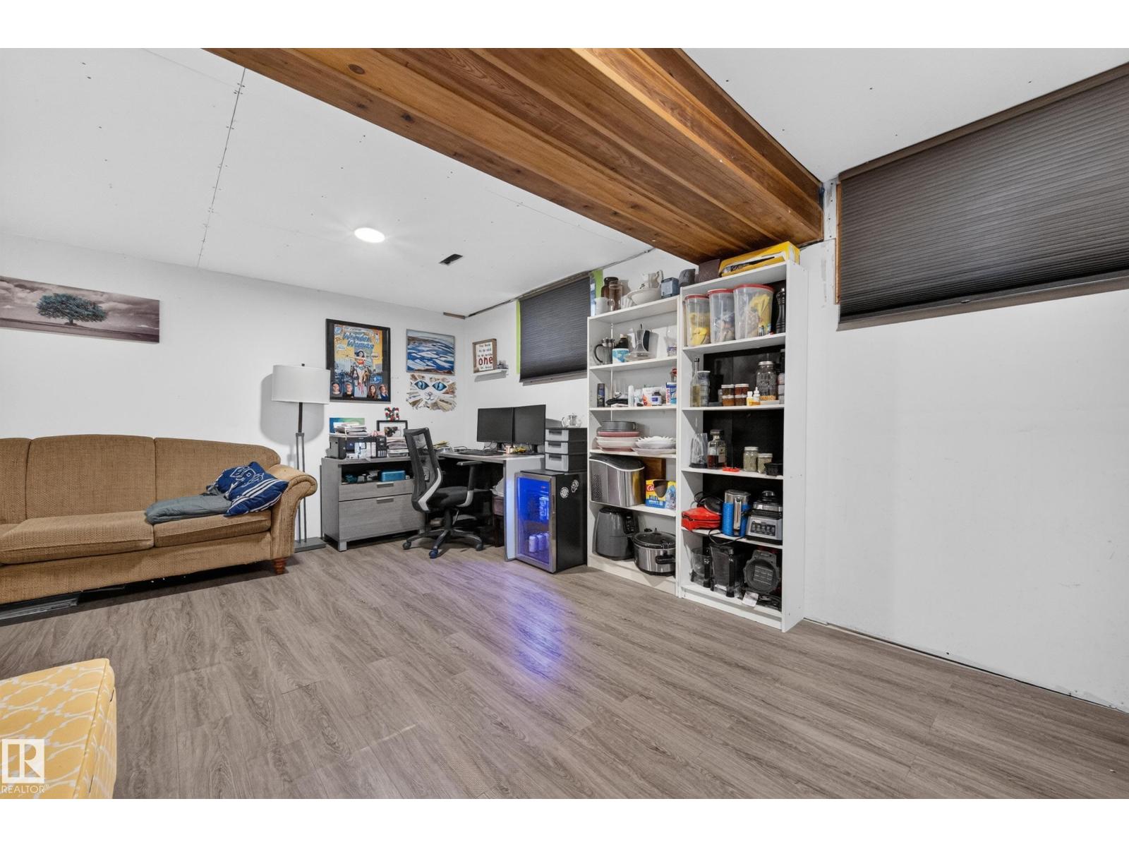 8812 79 ST NW