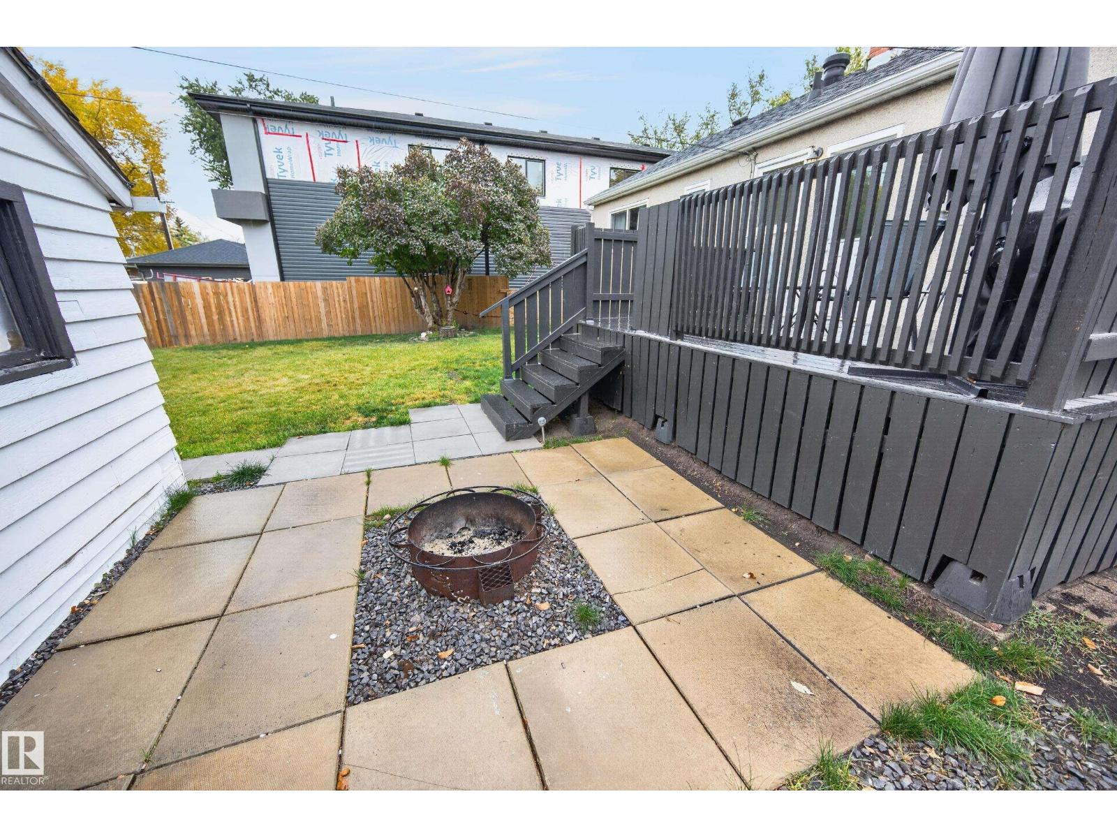 8812 79 ST NW