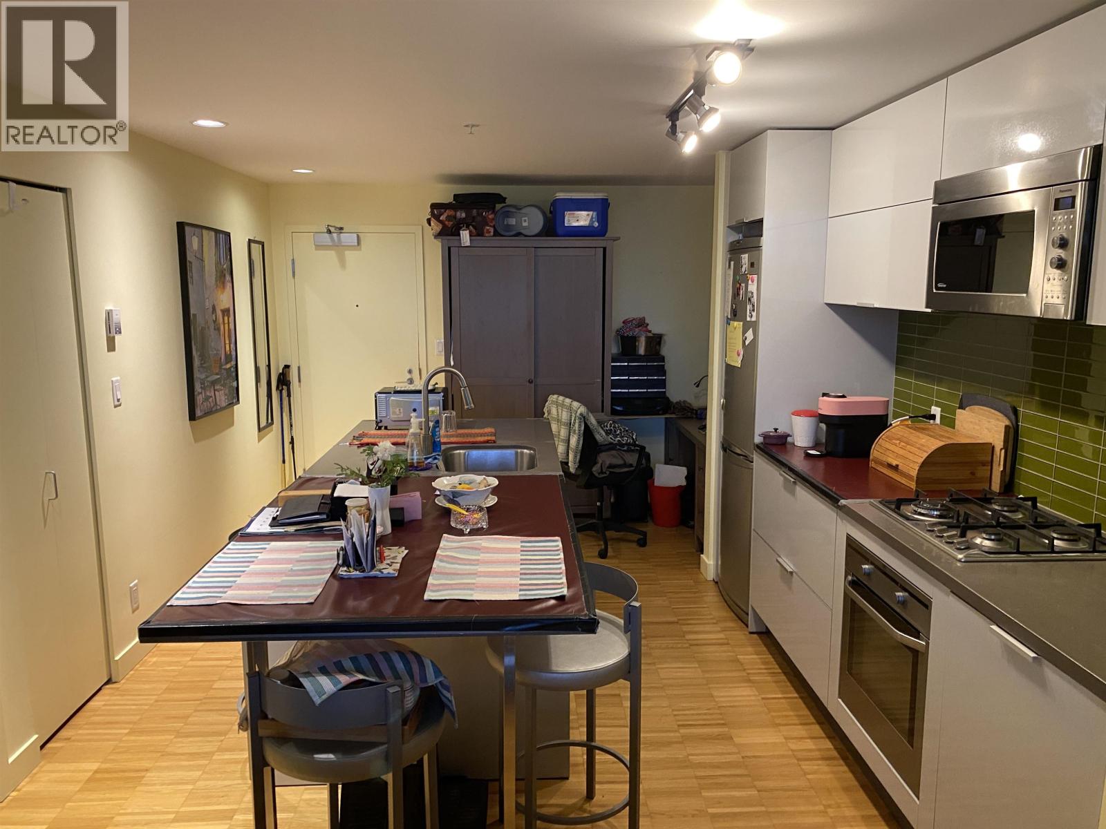 1502 108 CORDOVA STREET