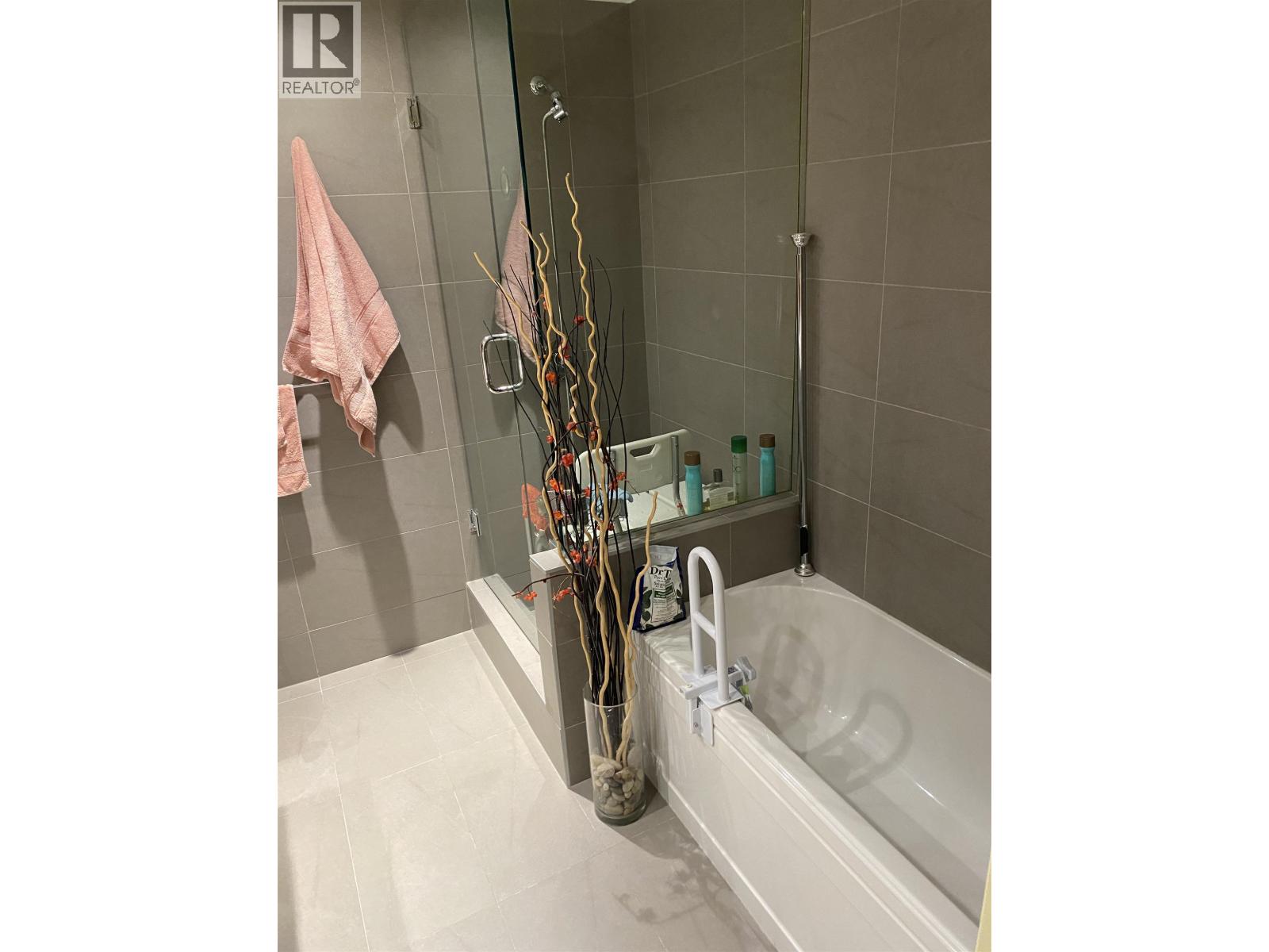 1502 108 CORDOVA STREET