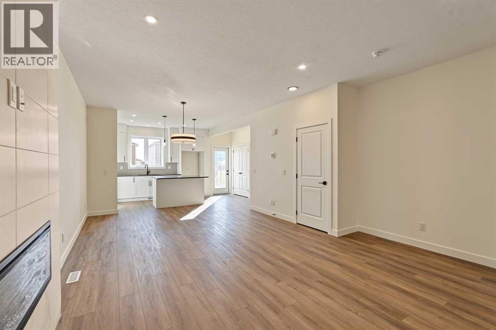 129 Bridgeport Gate