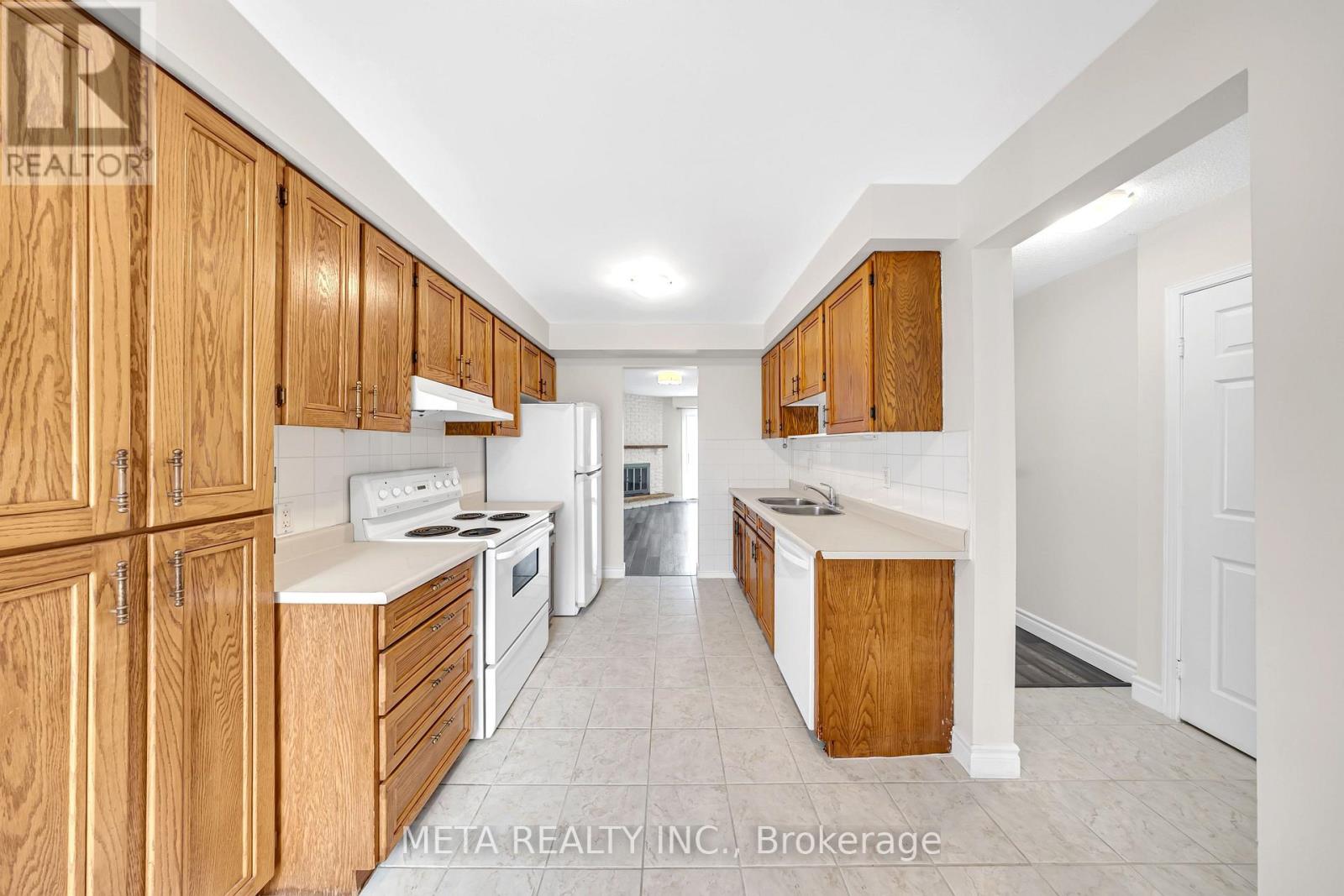 152 Generation Boulevard, Toronto, Ontario  M1B 2V1 - Photo 6 - E14084504
