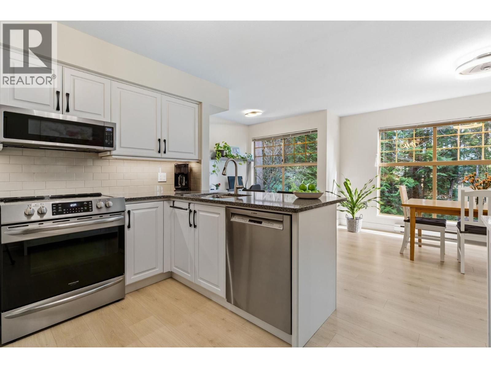 201 180 RAVINE DRIVE