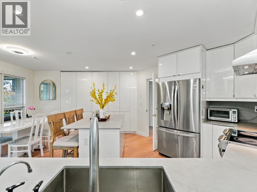 308 1150 LYNN VALLEY ROAD
