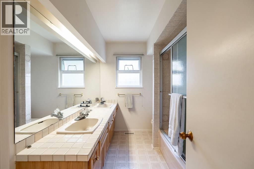 8140 Hunter Street, Burnaby, British Columbia  V5A 2B9 - Photo 13 - R3175917