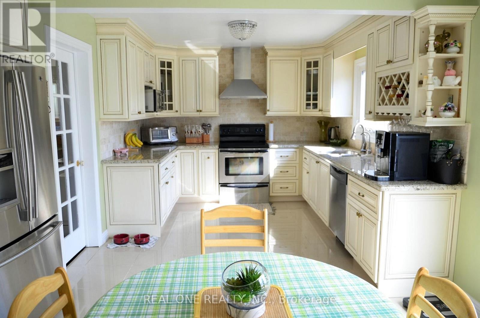 4379 Sedgefield Road, Mississauga (Central Erin Mills), Ontario  L5M 3B6 - Photo 11 - W14084474