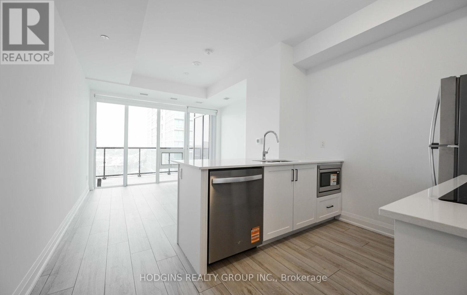 1414 - 1035 Southdown Road, Mississauga, Ontario  L5J 0A2 - Photo 2 - W14084480