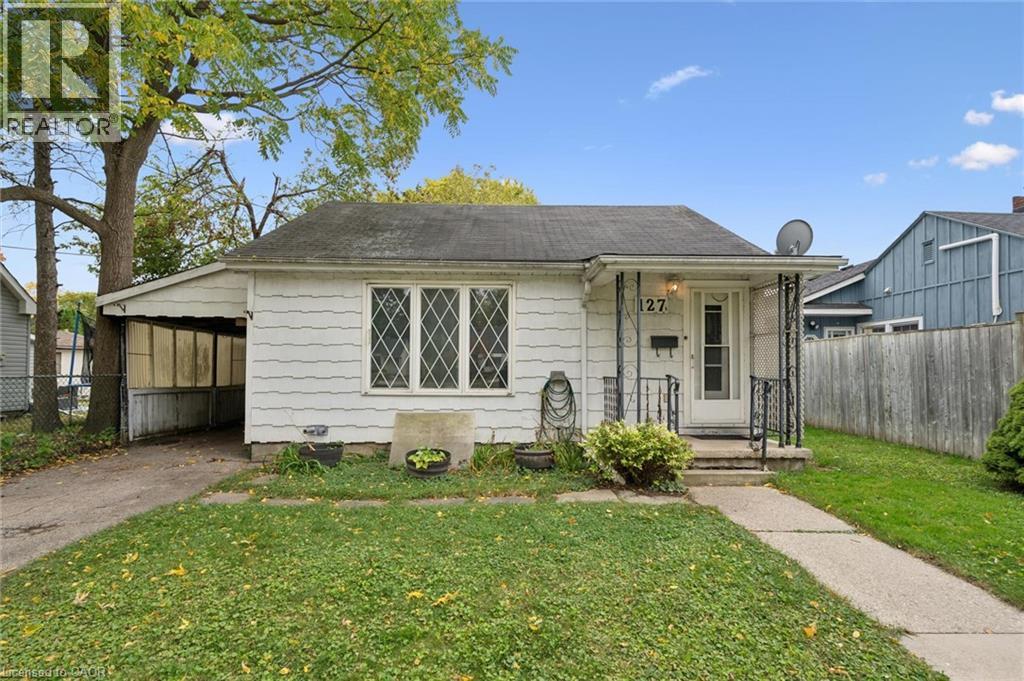 127 SPADINA Road E, Kitchener, Ontario