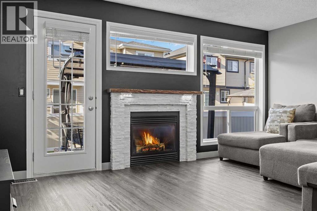 116 Royal Birch Mount NW, Calgary, Alberta  T3G 5W9 - Photo 4 - A2352473