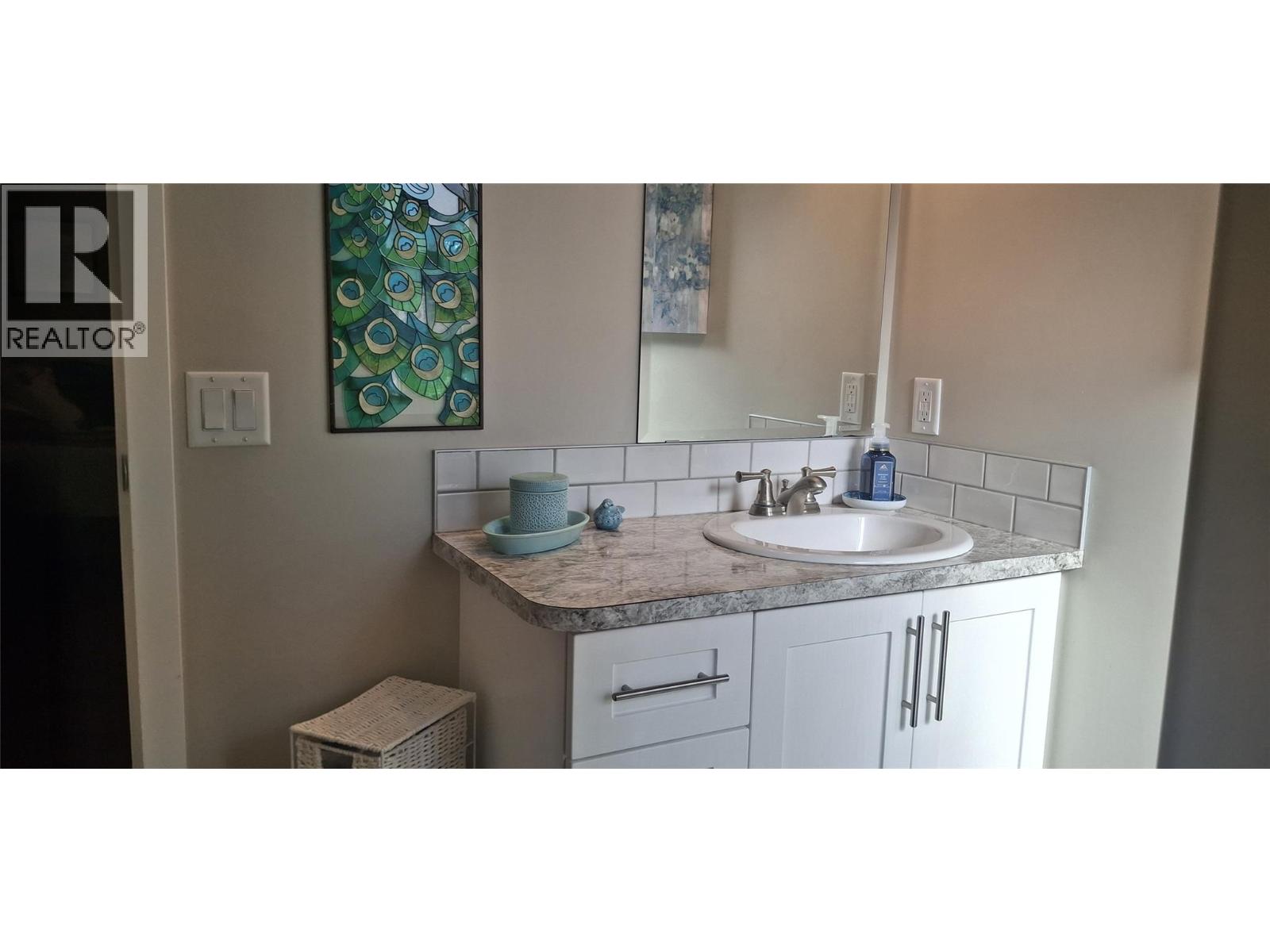 726 Whitehead Street, Sicamous, British Columbia  V0E 2V1 - Photo 17 - 10403681