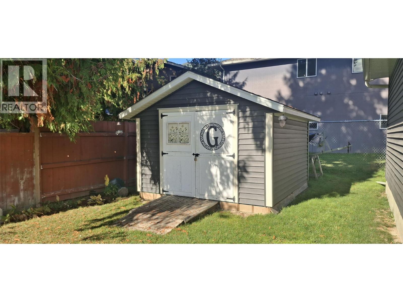 726 Whitehead Street, Sicamous, British Columbia  V0E 2V1 - Photo 32 - 10403681