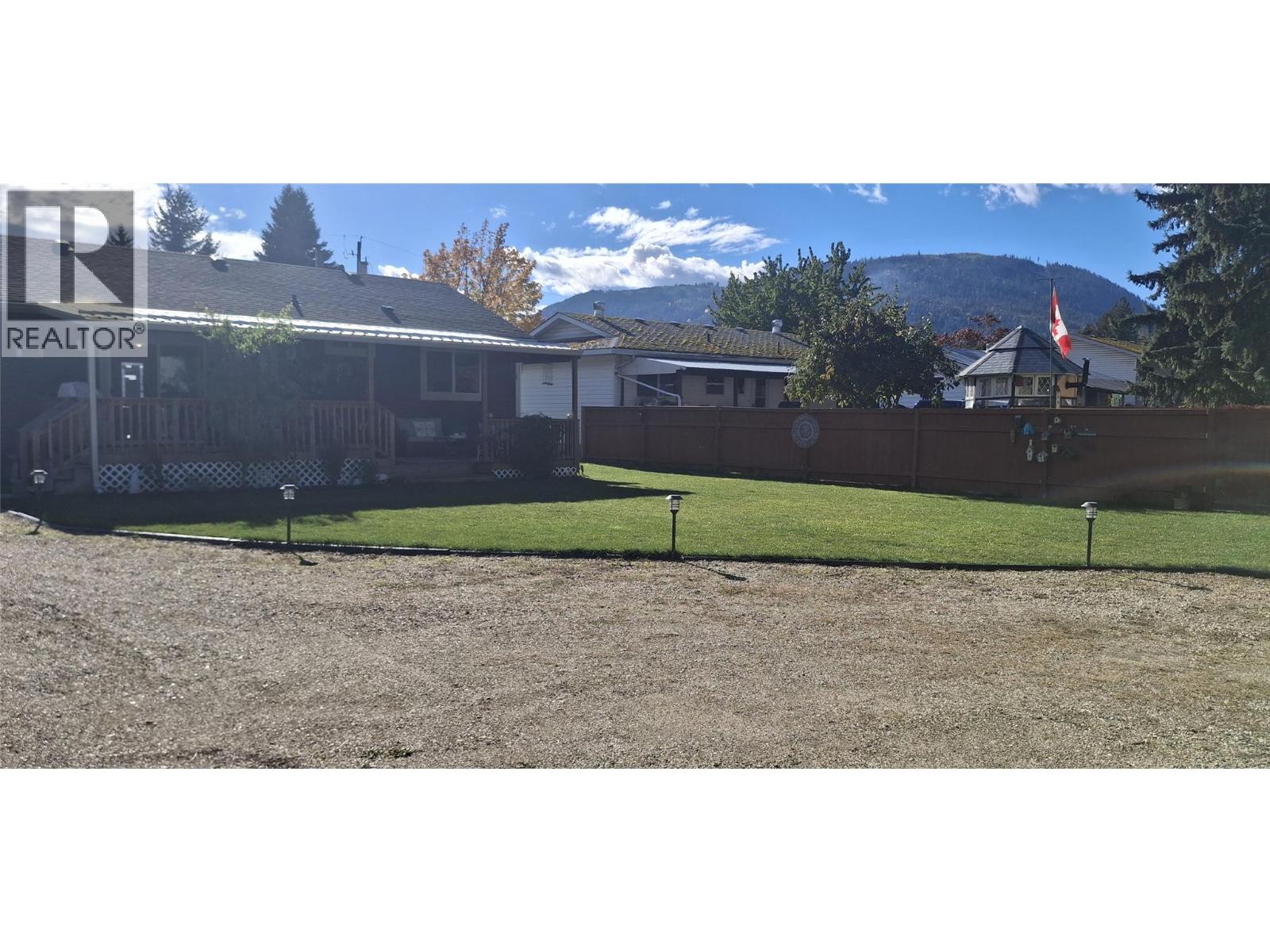 726 Whitehead Street, Sicamous, British Columbia  V0E 2V1 - Photo 31 - 10403681