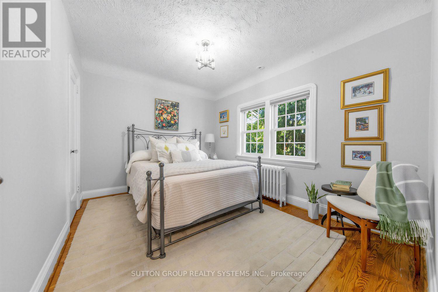 4 Brule Crescent, Toronto, Ontario  M6S 4H9 - Photo 14 - W13838192