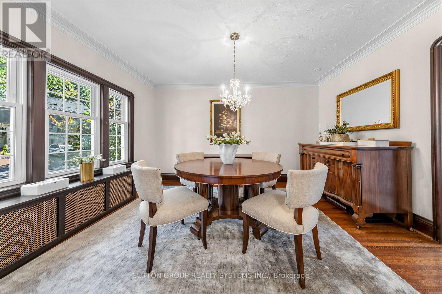 4 Brule Crescent, Toronto, Ontario  M6S 4H9 - Photo 6 - W13838192