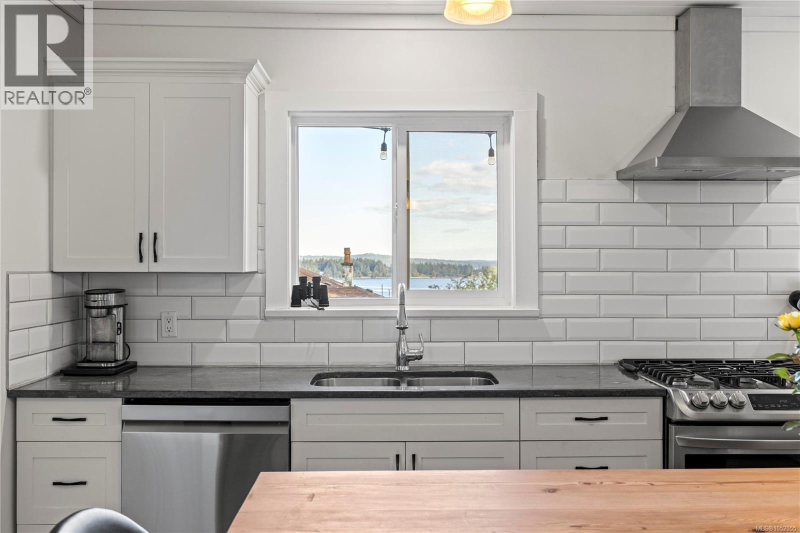117 Clarke Rd, Ladysmith, British Columbia  V9G 1T6 - Photo 8 - 1052055