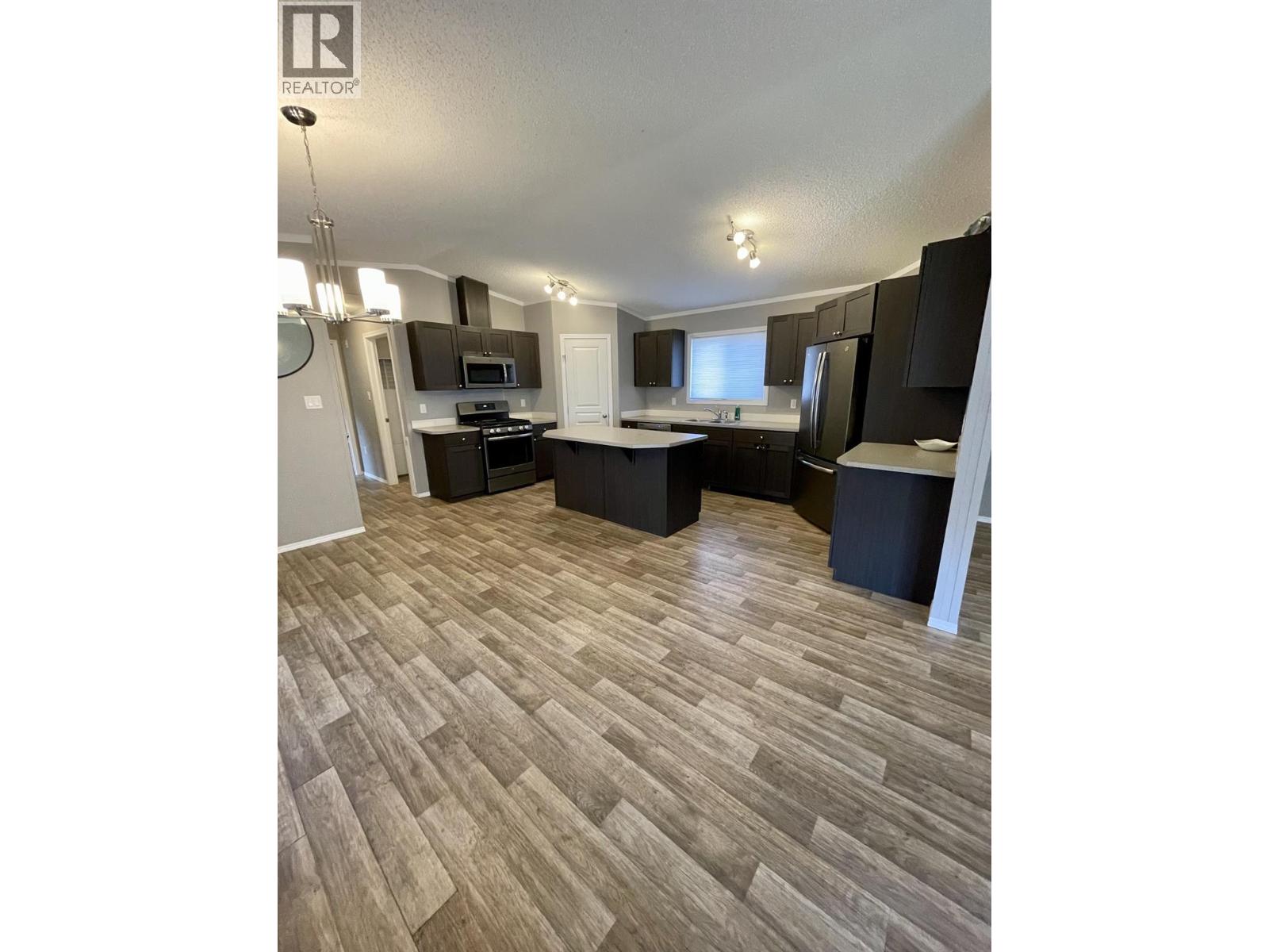 100 Aspen Drive Unit# 116, Sparwood, British Columbia  V0B 2G0 - Photo 2 - 10402836