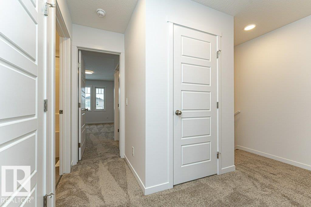 6407 63 St